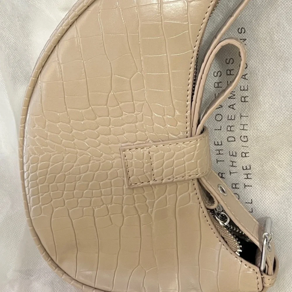 8 other reasons Crescent Buckle Bag in Tan Elegant Tan Croc-Embossed Women's Bag